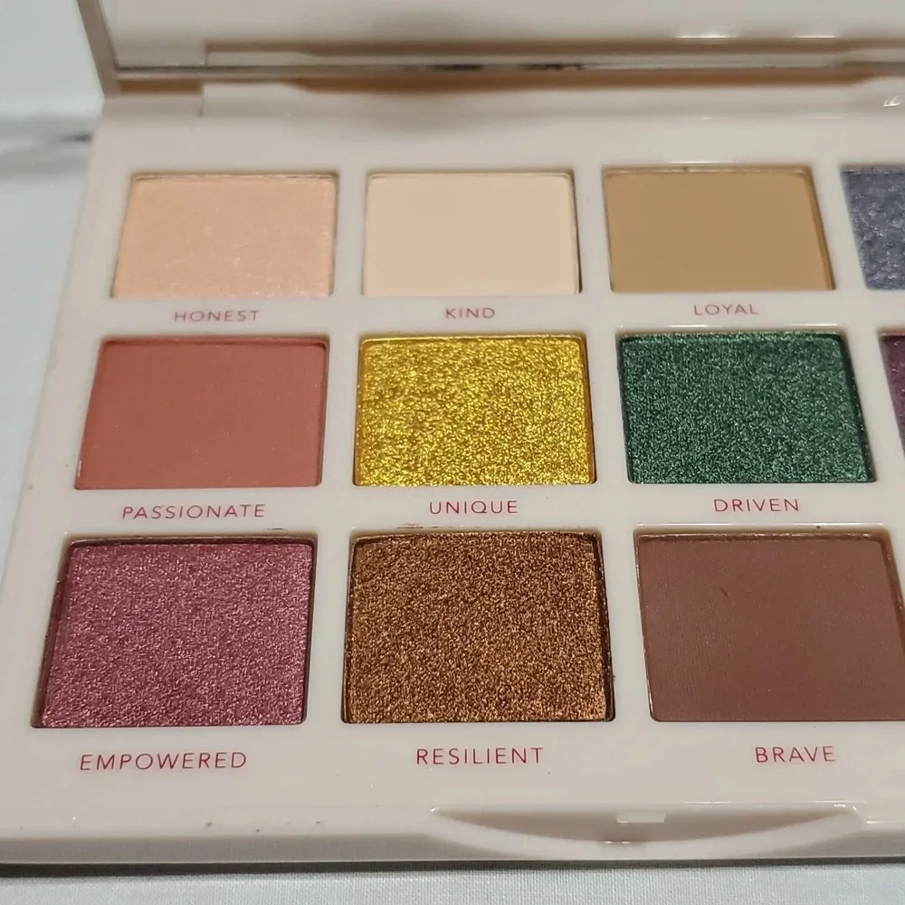 Persona identity two pallet new!